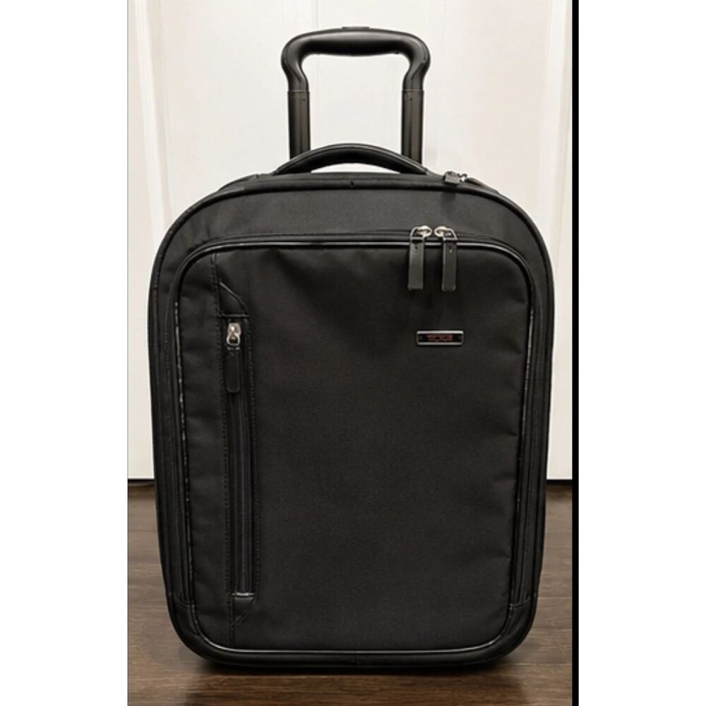TUMI Vista Super Light 22” Carry-On Luggage 4822D Black – Excellent Condition